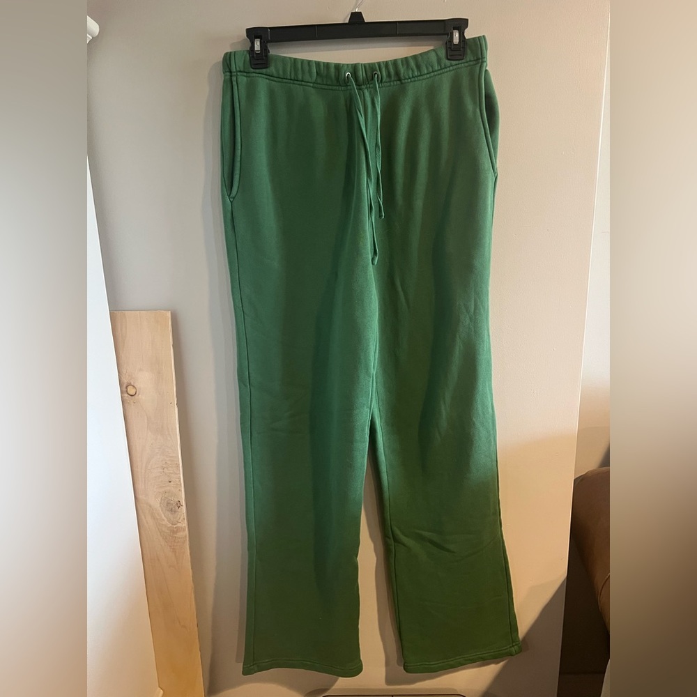 100% organic cotton green Elwood sweatpants LIMITED SOLD OUT COLOR